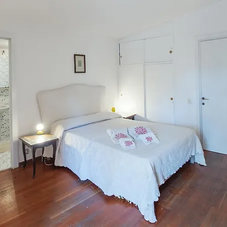 Punta Rossa Villa *